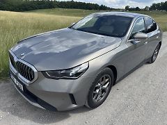 BMW Řada 5 (2023) 520d X-DRIVE AT/8 NAVI LED ČR - fotografie inzerátu