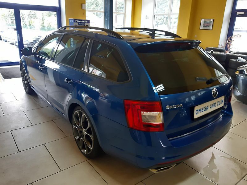 Škoda Octavia RS 2.0 TDI COMBI NAVI - fotka 5 z 28