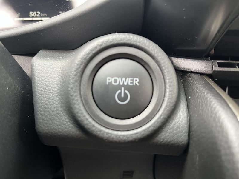 Toyota C-HR 2.0L PHEV Executive - fotka 17 z 29