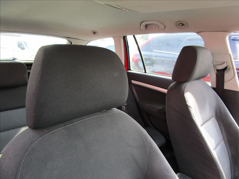 Škoda Octavia Combi 1.9TDi Ambiente, Klima - fotka 18 z 41