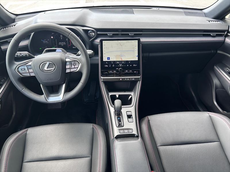 Lexus LBX 1,5   Elegant Tech Black - fotka 10 z 11
