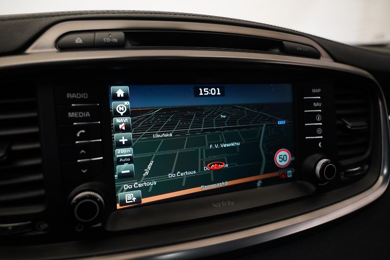 Kia Sorento - fotka 22 z 29