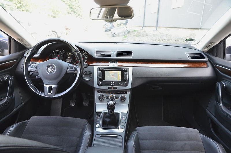 Volkswagen CC (2014) 2.0 TDi 130kW 112tkm / NEZ.TOP - fotka 19 z 39