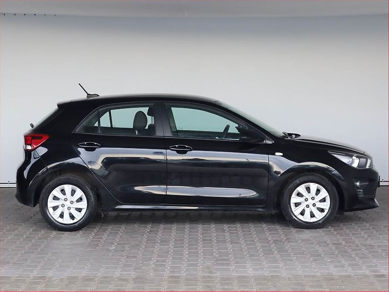 Kia Rio (2021) 1.2 DPI, Serv.kniha - fotka 6 z 17