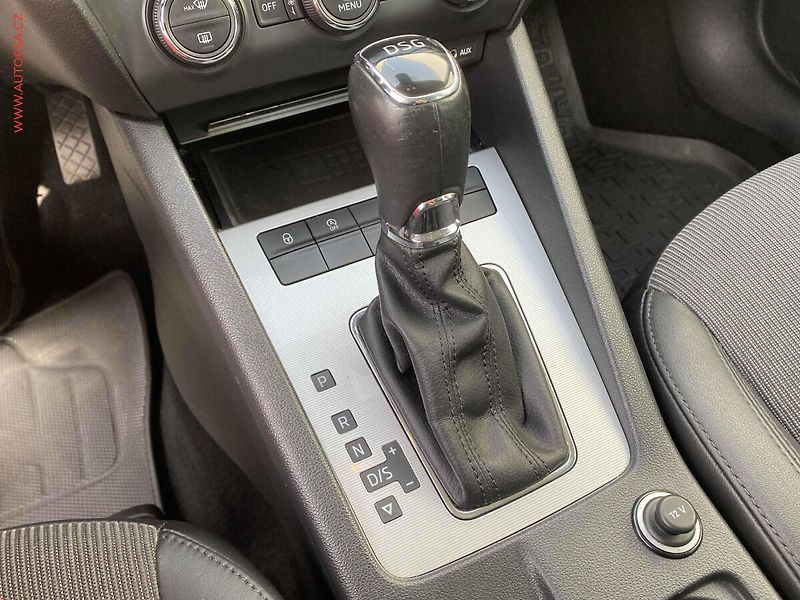 Škoda Octavia (2015) 1.2 TSi, Style, DSG, bixen - fotka 16 z 20