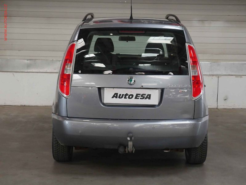 Škoda Roomster (2011) 1.4i, AC, TZ, park.čidla - fotka 5 z 14