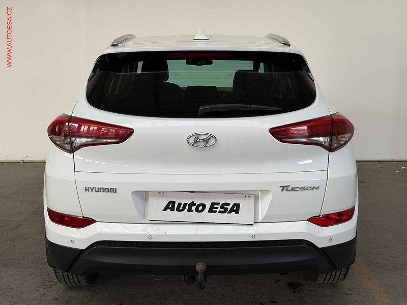 Hyundai Tucson (2016) 1.7 CRDI, ČR, AT, park - fotka 5 z 18