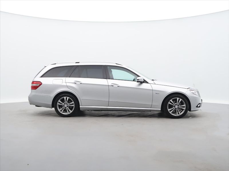 Mercedes-Benz Třídy E 3,0 350CDI 170kW CZ Avantgarde - fotka 8 z 35