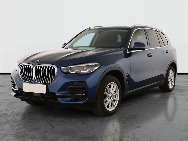 BMW X5 (2022) xDrive40i - fotka 2 z 21
