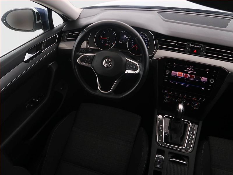 Volkswagen Passat (2020) 2.0 TDI, Automat, Navi - fotka 7 z 28