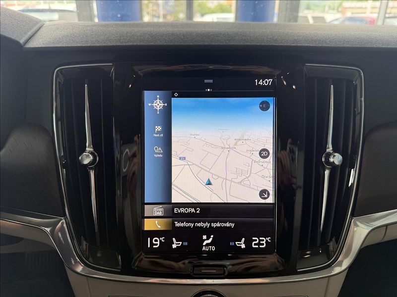 Volvo V90 2,0   173kW,CROSSCOUNTRY,SERVI - fotka 22 z 35