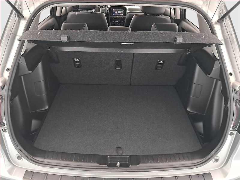 Suzuki Vitara (2019) Premium 1.4 BoosterJet, Kůže - fotka 14 z 16