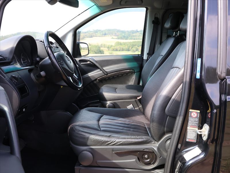 Mercedes-Benz Viano 3,0 CDI 165kW Aut. 6-Míst Tažn - fotka 11 z 34