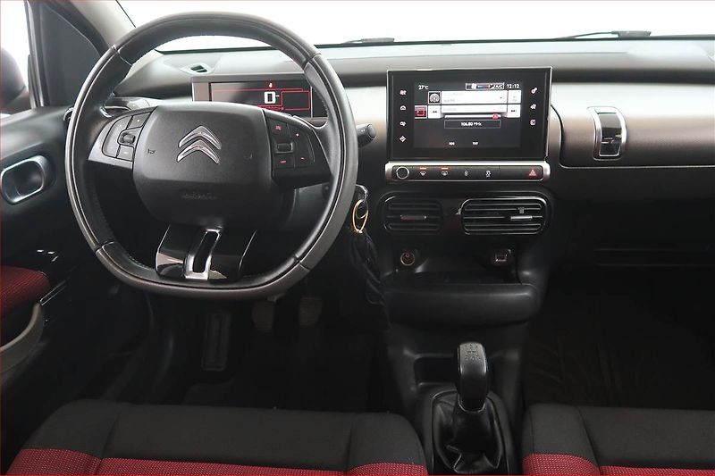 Citroën C4 Cactus (2016) 1.6 BlueHDi, Tempomat - fotka 7 z 14