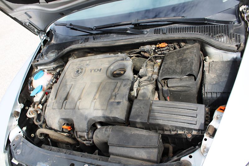 Škoda Octavia (2013) REZERVACE - fotka 16 z 16