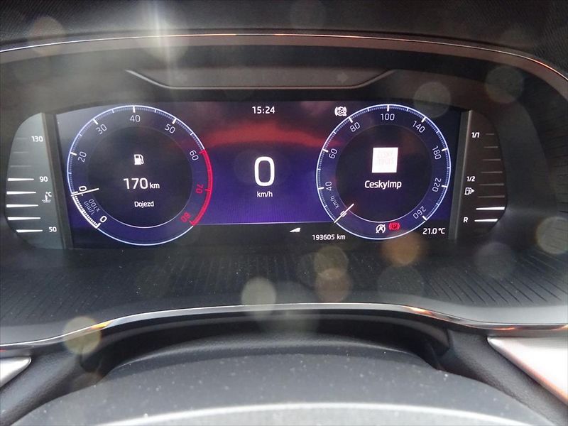 Škoda Octavia 1,0 TSI 81 kW Business - fotka 19 z 33