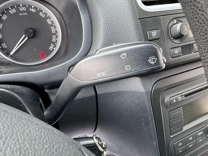 Škoda Roomster (2008) 1.4TDi - fotka 17 z 33