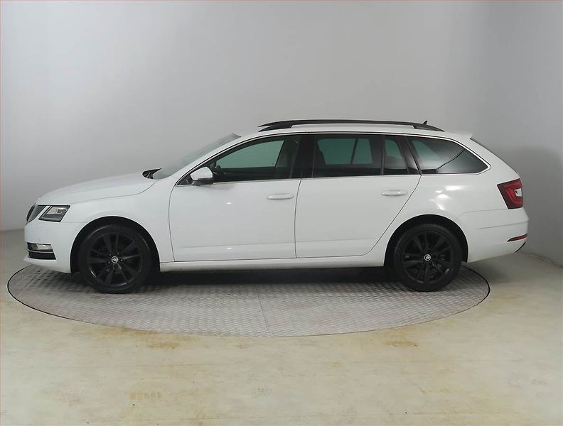 Škoda Octavia (2019) Style 2.0 TDI, Automat - fotka 3 z 19