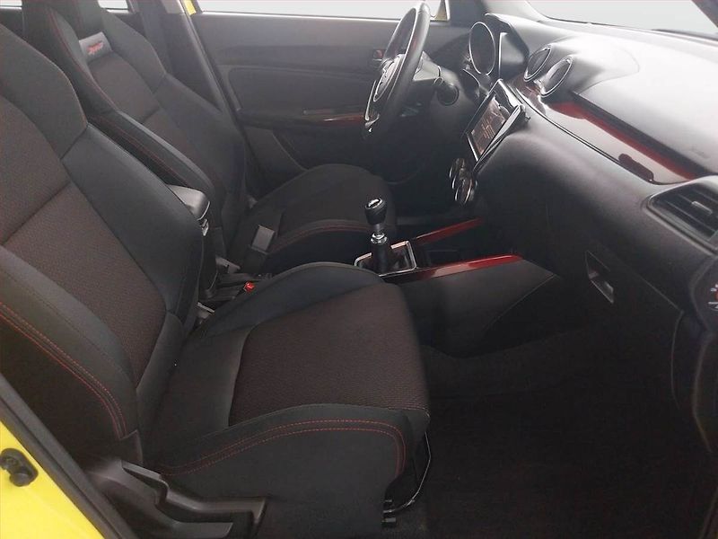Suzuki Swift (2021) 1.4 BoosterJet Sport - fotka 9 z 17