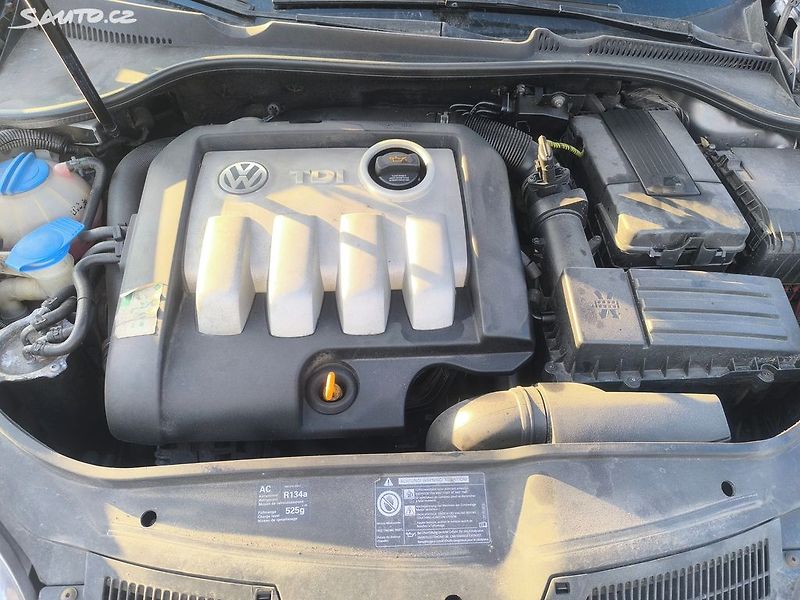 Volkswagen Jetta 1,9TDI BEZ DPF,KRÁSNÁ,220T.KM - fotka 25 z 29