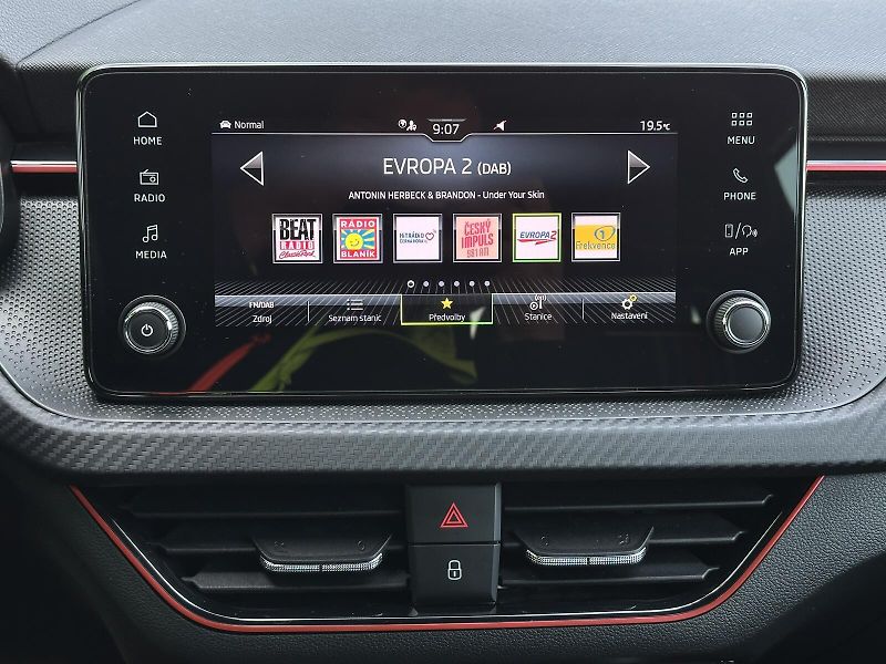 Škoda Scala 1.0TSi Monte Carlo 116PS Matri - fotka 22 z 38