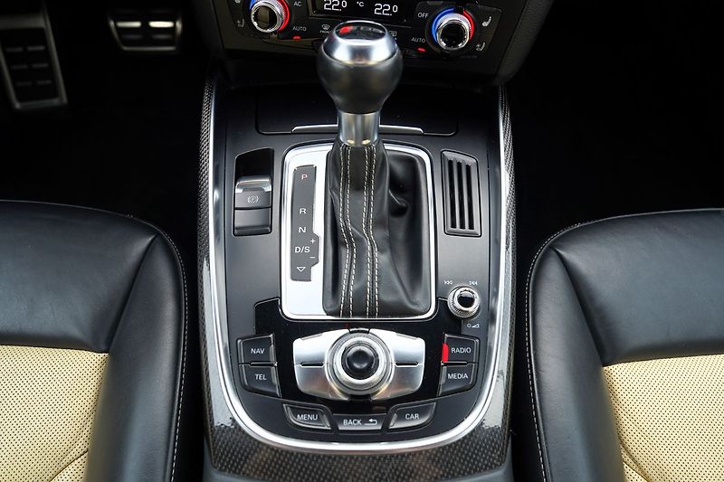 Audi SQ5 3.0 TDI Quattro/kůže/DSG/B&O - fotka 34 z 45