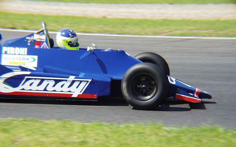 Lotus s Joaquinem Folchem za volantem.