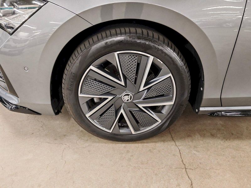 Škoda Superb (2025) Combi 2.0 TSI 195 kW DSG 4x4 S - fotka 35 z 35