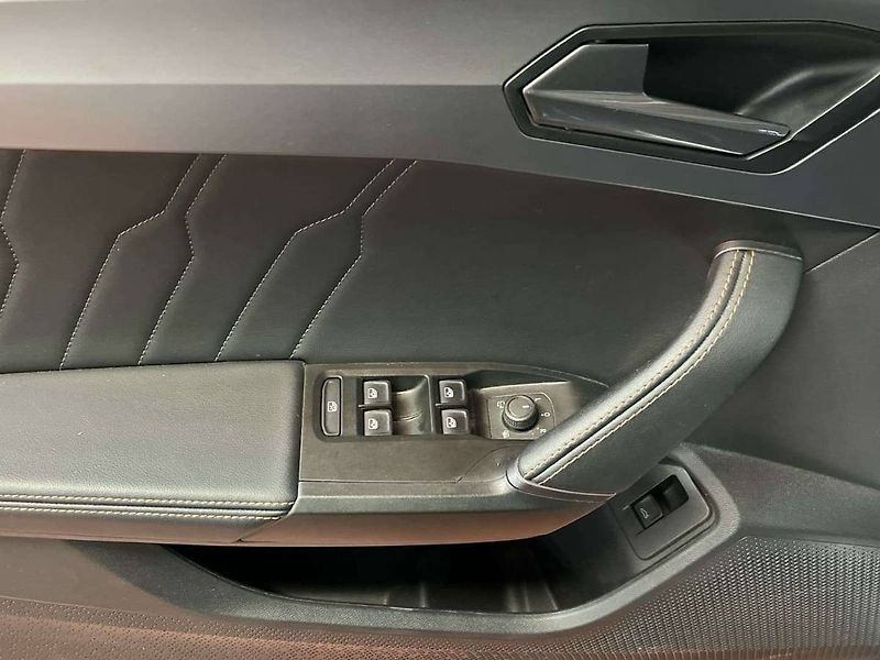 Cupra Formentor (2024) 1.5 TSI 110 kW DSG - fotka 14 z 20