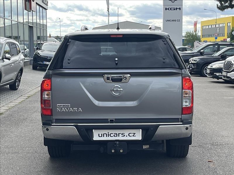 Nissan Navara 2,3 dCi  Tekna NP300 AT - fotka 6 z 39