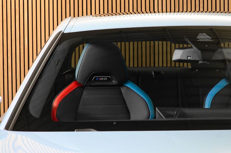 BMW M2 338kW Manuál Servis do 12/2028 - fotka 13 z 50