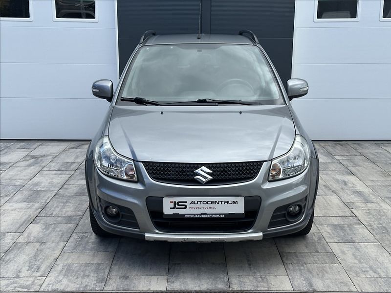 Suzuki SX4 2,0 DDiS 135PS  Style 4x4 - fotka 3 z 51