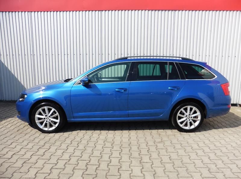 Škoda Octavia III Combi 2.0 TDi Style Navi - fotka 5 z 11