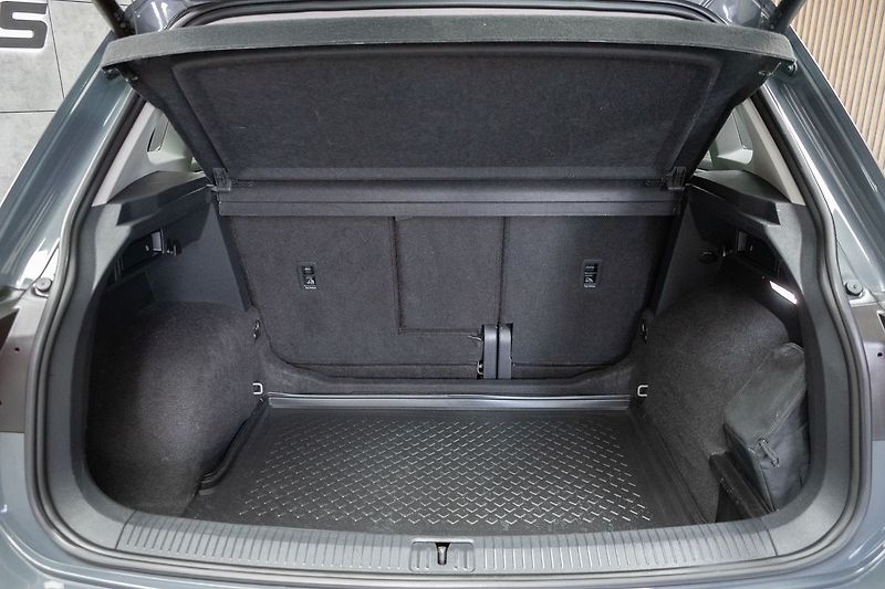 Volkswagen Tiguan 2.0TDI DSG*ACC*VIRTUAL*EL.KUFR - fotka 43 z 46