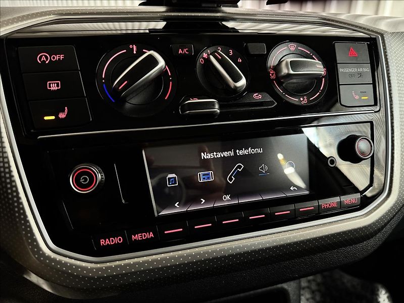 Volkswagen up! 1.0CNG HIGHLINE 2XALU 52KM! - fotka 22 z 37