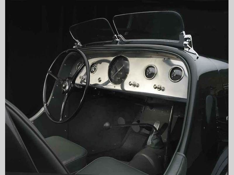 1938 Tatra T97, sbírka Lane Motor Museum.