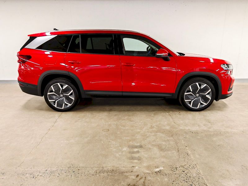 Škoda Kodiaq (2025) iV 1.5 TSI 150 kW DSG Exclusiv - fotka 29 z 35