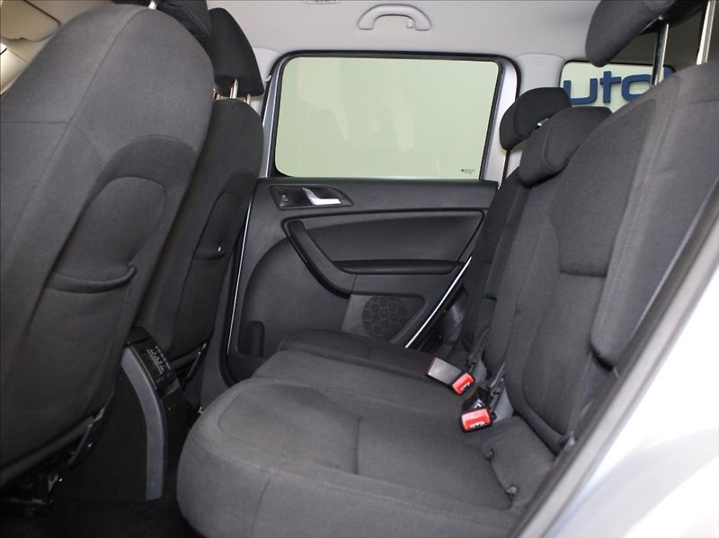 Škoda Yeti 2,0 TDi 81kW MT STK 2028 - fotka 7 z 21
