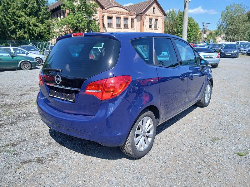 Opel Meriva 1.6 cdti, r.v. 2016, ALU - fotka 11 z 37