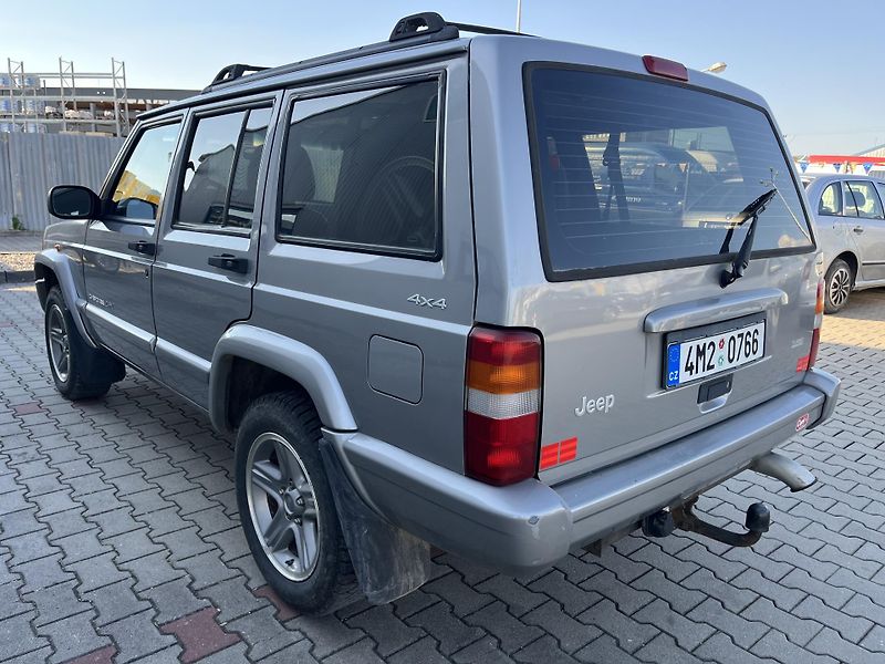 Jeep Cherokee (2000) 2.5 TD - fotka 5 z 14