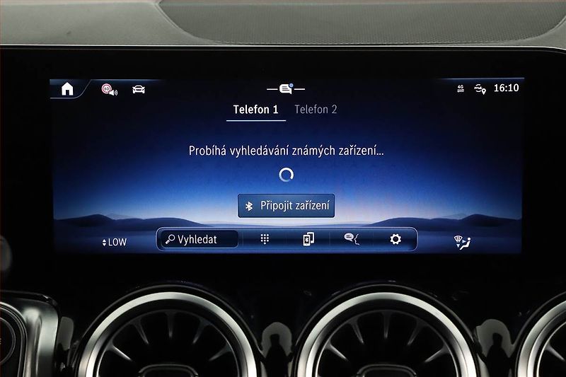 Mercedes-Benz GLB (2025) 200 d, AMG Line, Navigace - fotka 16 z 27