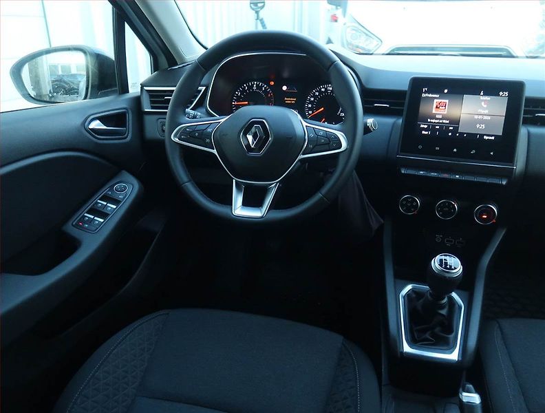Renault Clio (2020) 1.0 TCe, Tempomat - fotka 7 z 15