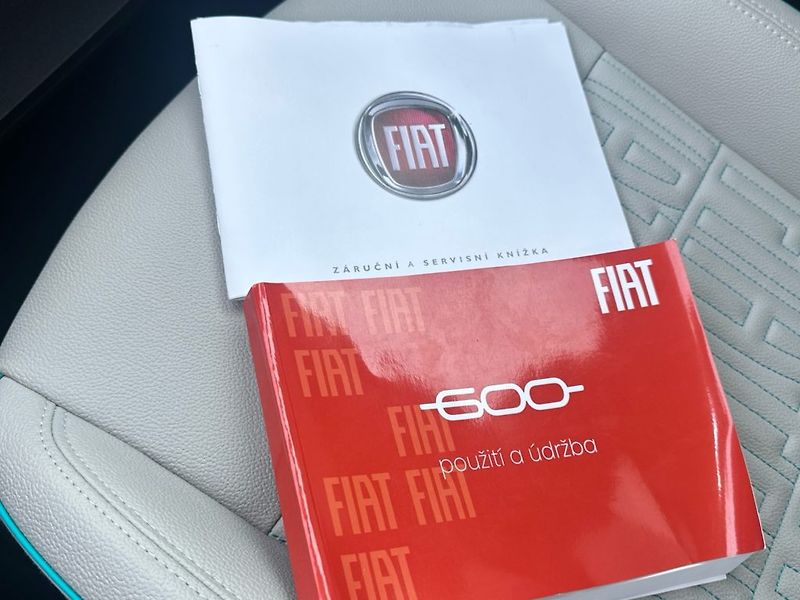 Fiat 600 (2025) La Prima Turbo 1,2 (136k) - fotka 22 z 26