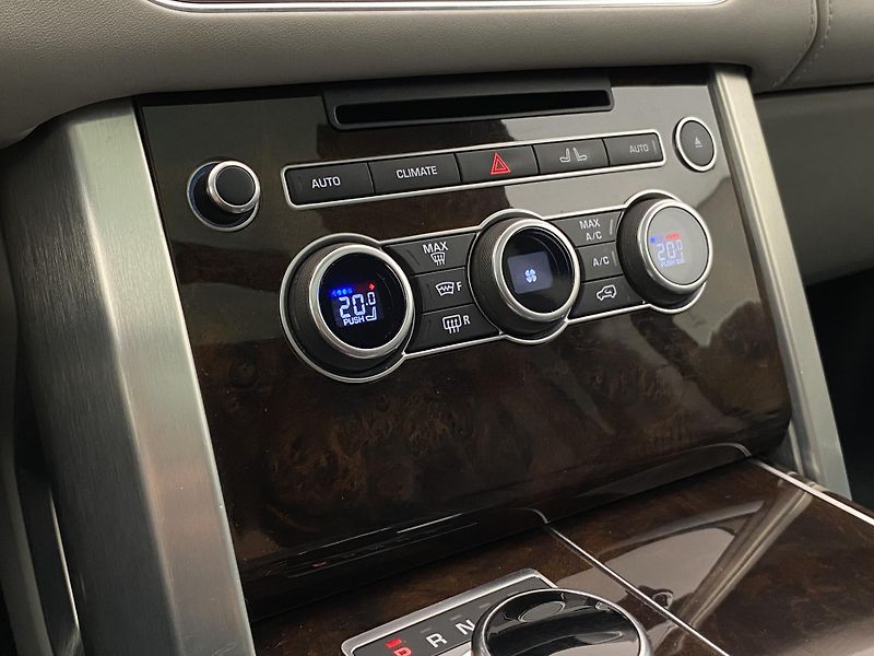Land Rover Range Rover 4.4 SDV8 AUTOBIOGRAPHY AWD CZ - fotka 27 z 56