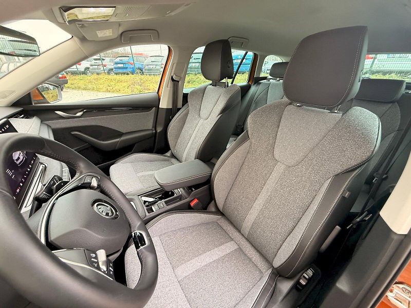 Škoda Octavia (2025) COMBI TOP SELECTION 1,5 TSI M- - fotka 24 z 32