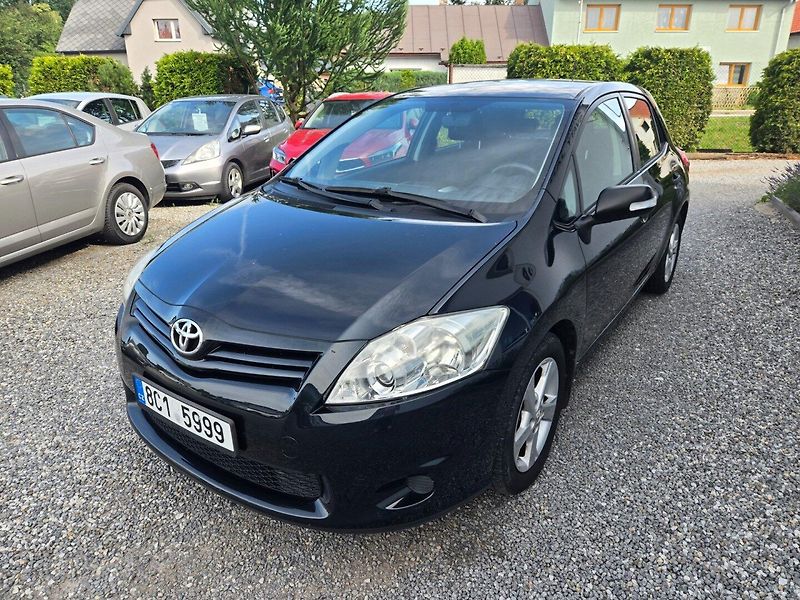 Toyota Auris (2012) 1.4 i Nová STK, 94tis.km - fotka 8 z 20