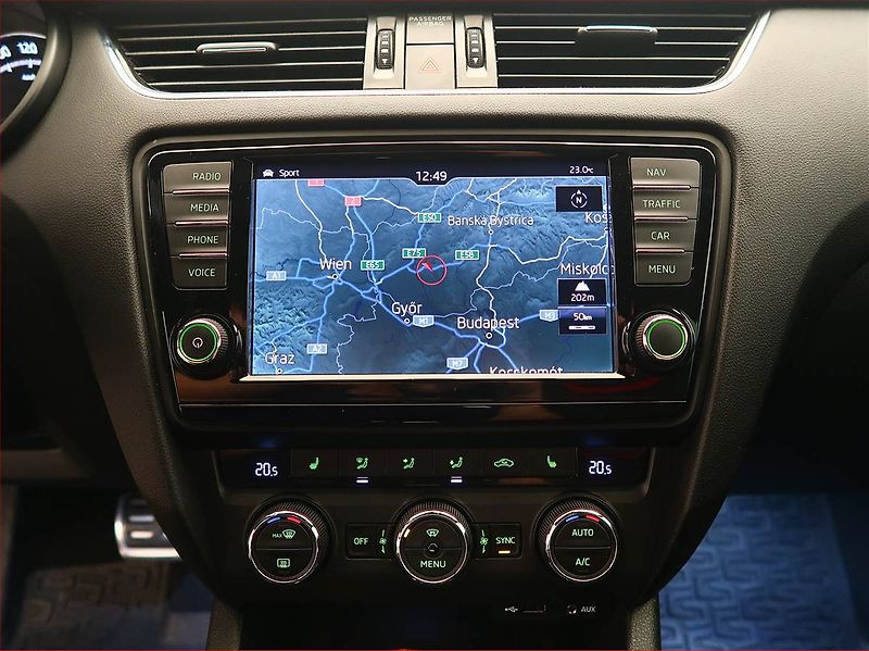 Škoda Octavia (2015) RS 2.0 TDI, Automat, Navi - fotka 17 z 18
