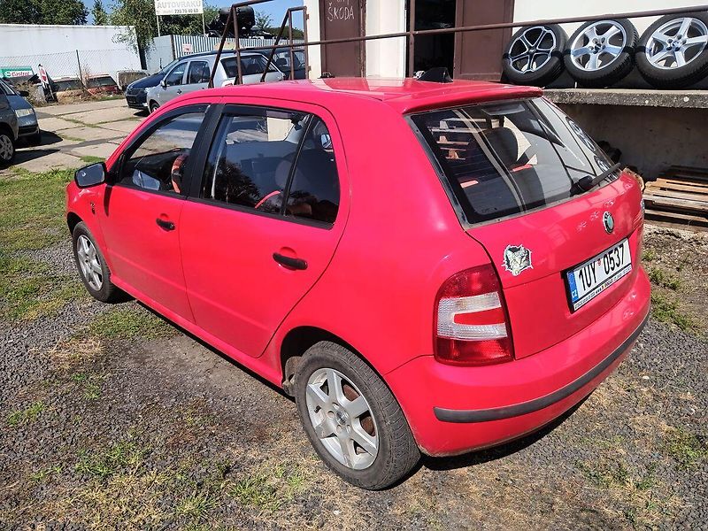 Škoda Fabia 1.4 MPI Classic - fotka 3 z 18