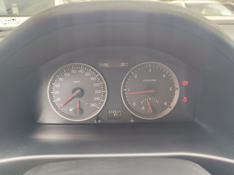 Volvo V50 1.6D/80kW - fotka 14 z 22