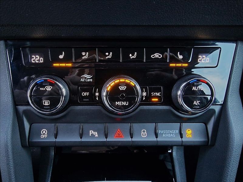 Škoda Karoq 2.0TDI Style, původ ČR,1.Maj. - fotka 35 z 50